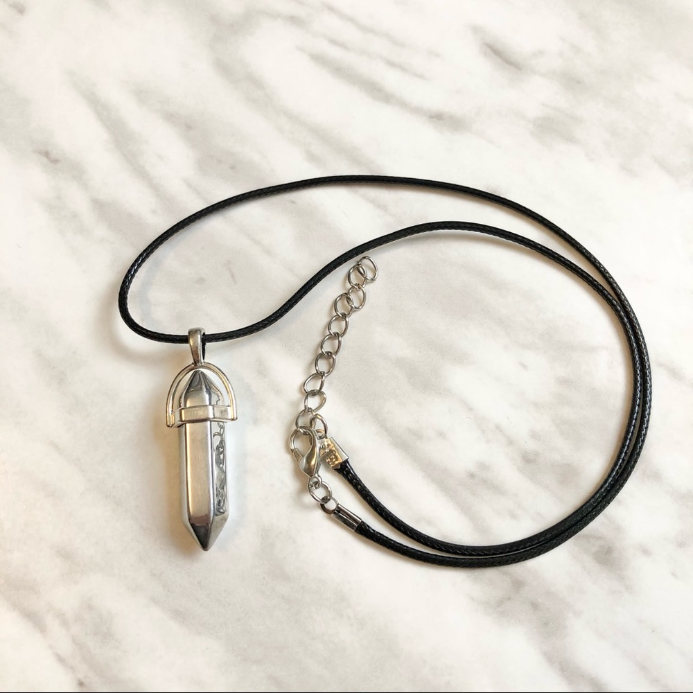 🎉 New Chrome Silver Gemstone Pendant Necklace